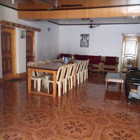 Galaxy Guest House Hundar 외부 사진